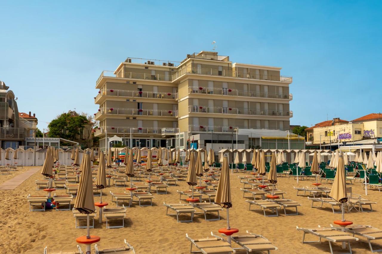 Hotel President'S Pesaro Exterior photo