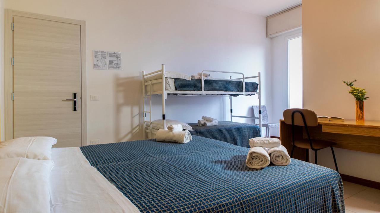 Hotel President'S Pesaro Exterior photo